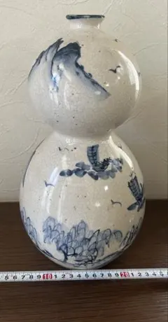 青龍紋様首長花瓶 青龍紋様首長花瓶 - メルカリ