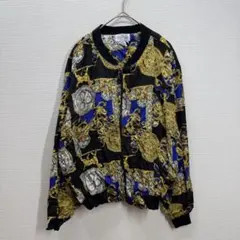 225 PAPELL TOO 短丈バロック時計柄総柄ジップブルゾン黒青薄手