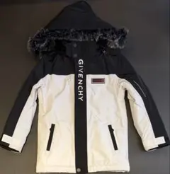 レア品》FENDI ダウンジャケット オーロラ加工 - メルカリ