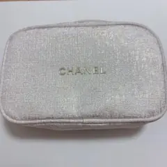 未使用✨️CHANEL シャネル 2024 ホリデー ポーチ 雪の結晶 限定 白
