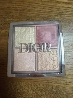 Dior バックステージ フェイス グロウ パレット 004 ローズゴールドのサムネイル