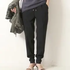 美品 スピック＆スパン ドライストレッチジョガーパンツ 36 22AW 人気