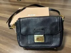 miu miu レザー ショルダーバッグ ブラックのサムネイル