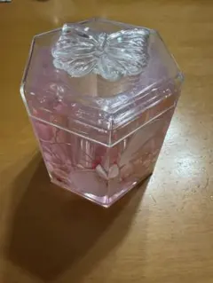 貝殻と蝶々　小物入れ