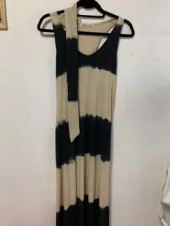 ブージュルードロングワンピース