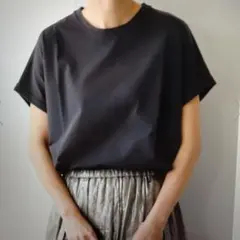★新品★MICA＆DEAL ヘムラウンド Tシャツ Basic color 38のサムネイル