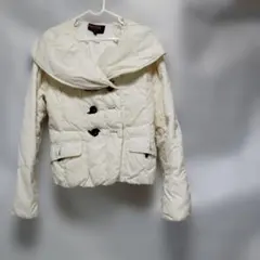 アイボリー ショート丈 ダウンジャケット