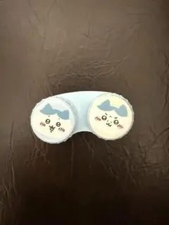 ハチワレ コンタクトレンズケースのサムネイル