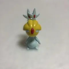 ポケモンフィギュア　ユクシー