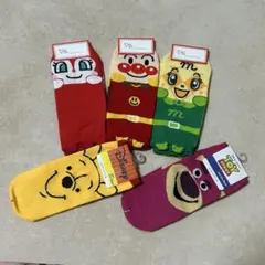アンパンマン　ディズニー　トイストーリー　くつ下5足セット　23〜25センチ