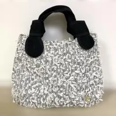 最終価格　アンメートレ　キャレ　フリンジデザイン トートバッグ 白黒