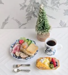 【冬の欧米風朝食セット】クレープとフルーツ付き・お皿とコーヒーカップペア