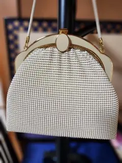 Item thumbnail for item a1188420-c20c-4af6-865a-42cd6e479e65