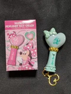 ディズニー　シークレットペンライトキーチェーン　ミニー　グリーン