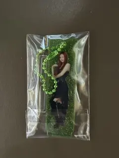 LE SSERAFIM ユンジン アクリルキーリング