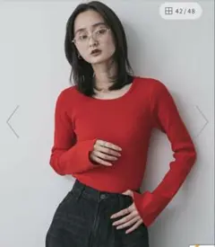 レッド リブ編み フレア袖ニット