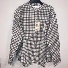 新品無印、ライトベージュチェック両面起毛フランネル、スタンドカラー、長袖ブラウス