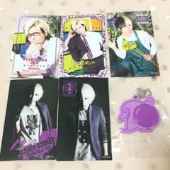 ゴールデンボンバー トレカ ガチャ