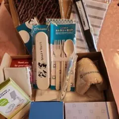 ノベルティ詰合せ13点セット　貯金箱　スマホスタンド　タオル　メモ帳　ポーチ