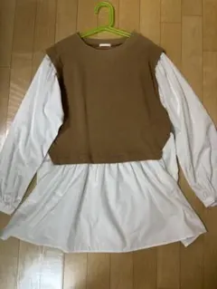 ブラウン・ホワイト レイヤードトップス