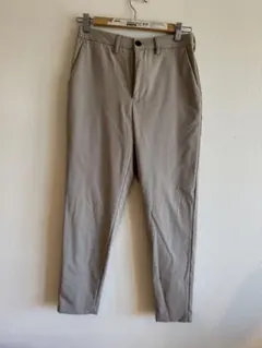 【未使用品】GU　メンズ ベージュ スラックス パンツのサムネイル