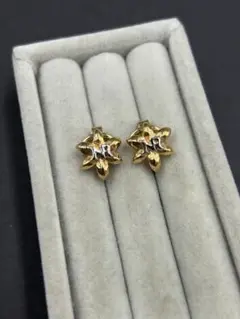 260 Nina Ricci フラワーモチーフ イヤリング ゴールドのサムネイル
