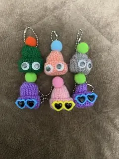 カラフルな編みぐるみキーチェーン　6個セット