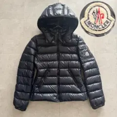 2025年最新】モンクレール moncler ロゴワッペンの人気アイテム - メルカリ