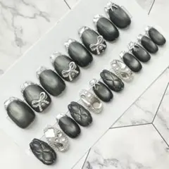 2426.（全サイズ現品販売）マグネット×ガラスフレンチネイルチップ