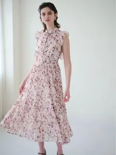 Snidel Sustainableフリルプリーツワンピース　1サイズ