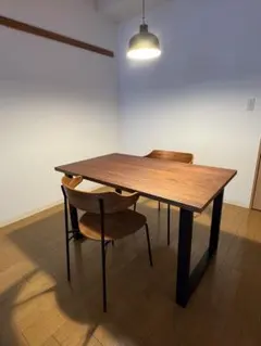 ウォールナット ダイニングテーブル