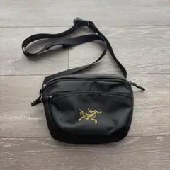 ARC'TERYX Mantis 1 ボディバッグ ブラック