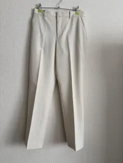 スマートアンクルパンツ　ユニクロ　UNIQLO オフホワイト