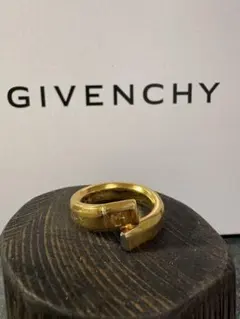 Givenchyゴールドリング24号前後