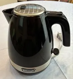 電気ケトル　デロンギ電気ケトルのサムネイル