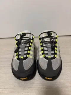 Item thumbnail for item 26499055-806b-44cf-b9d7-c92ab587e55d