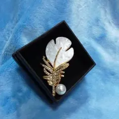 No.24 ブローチ