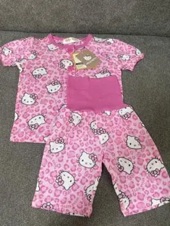 新品 Hello Kitty パジャマ 90cm ピンク ヒョウ柄