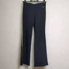 NIKE ブラック パンツ レディース