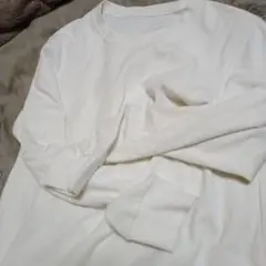 HEATTECH ウルトラウォーム 長袖カットソー ホワイト　b