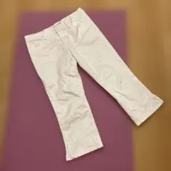 ホワイトカジュアルパンツ　七分丈