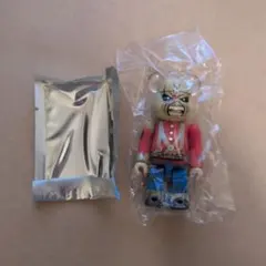 ベアブリック シリーズ 51 iron maiden