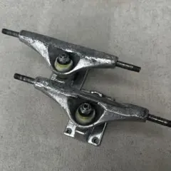 スケボー トラックセット ボーンズ ベアリング ベンチャーロー - メルカリ