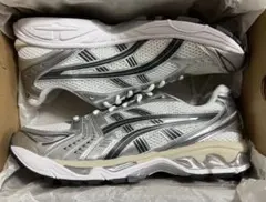 ASICS GEL-KAYANO 14 WHITE/GRAPHITE GREYのサムネイル