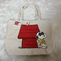 【新品未使用】UNIQLO ×KAWS ×SNOOPY トートバッグスヌーピーのサムネイル