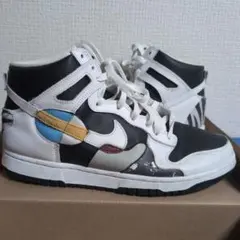Nike Dunk High アートワーク付き