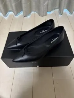 repetto レペット バレエシューズ 黒レザー ポインテッドトゥ 39のサムネイル