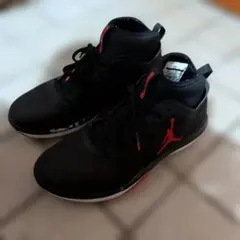 Jordan スニーカー ブラック レッド 26㌢のサムネイル