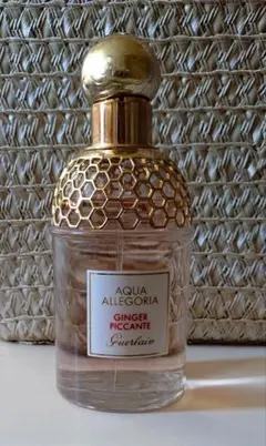 2026年最新】Guerlain 香水(ユニセックス)の人気アイテム - メルカリ