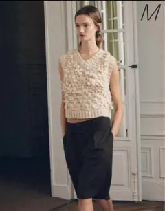 新品☆タグ付☆ZARA 構造ニットベスト セーター Mサイズ ベージュ